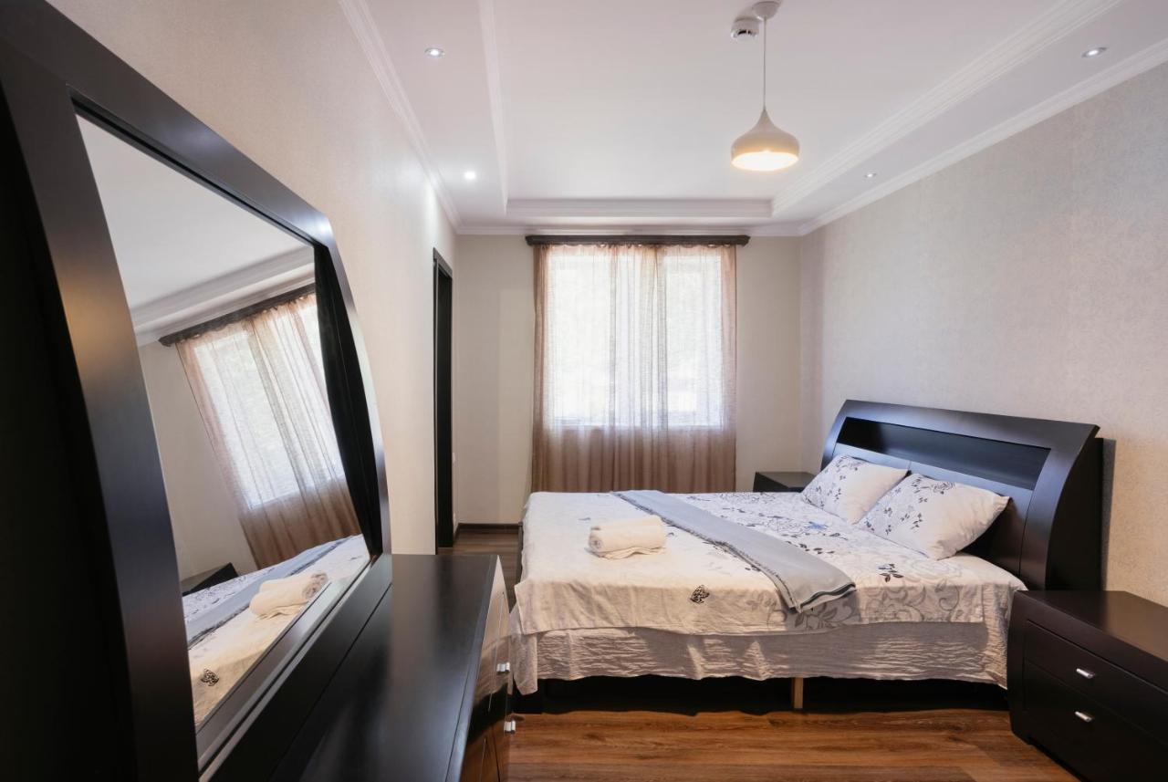 Marcos Hotel Тбилиси Экстерьер фото