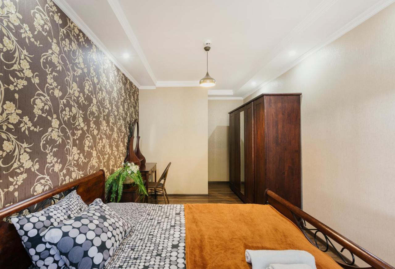 Marcos Hotel Тбилиси Экстерьер фото