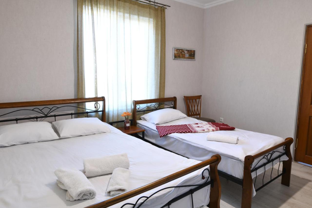Marcos Hotel Тбилиси Экстерьер фото