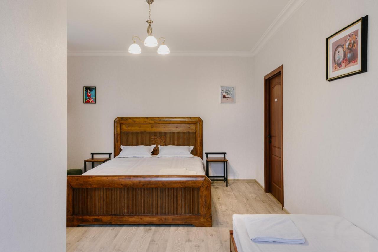Marcos Hotel Тбилиси Экстерьер фото